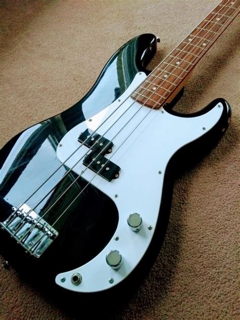 swuier bass|squier bass black and white.